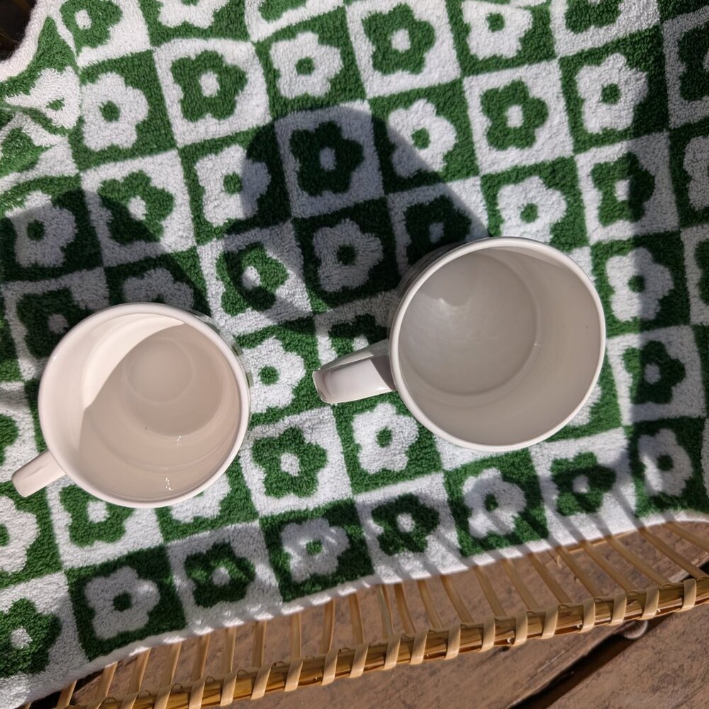 Vintage Mugs OUT OF CONTROL tilted mug, 70s art deco tea cup - Picture 2 of 5
